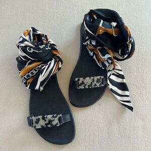 Avec Moderation Leather Sandal